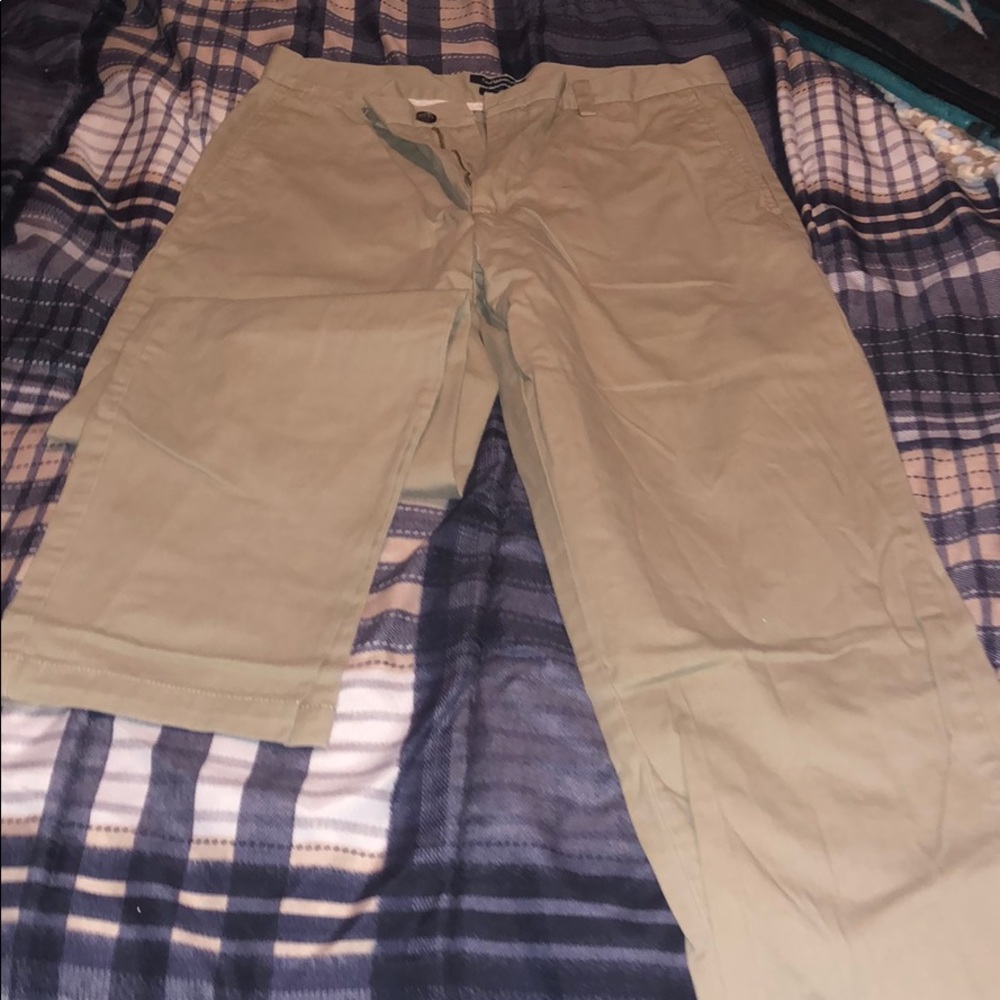 Khakis Croft’s Borrow